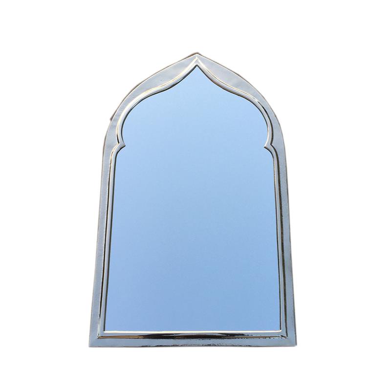 Specchio Marocchino in metallo martellato a mano.